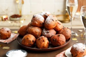 Oliebollen_Compleet-300×200-1
